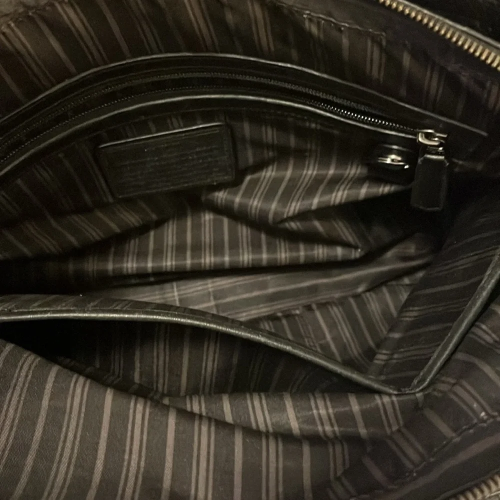 TUMI Vintage Black Leather Beacon Hill Portfolio Organizer Unisex Laptop Bag